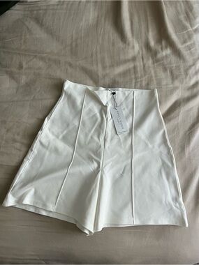 High-Waist White Tailored Shorts with Front Seams
